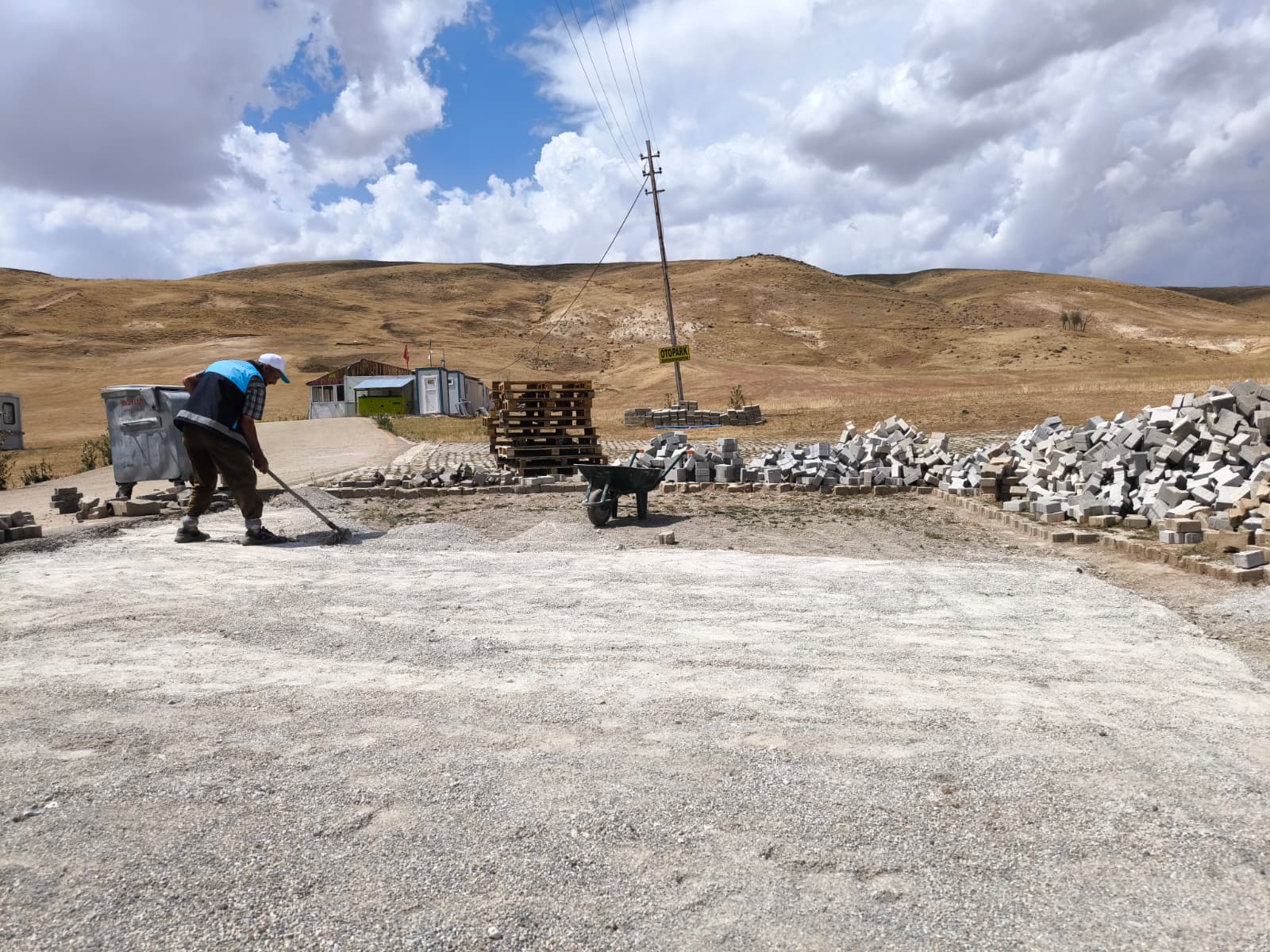 Kayak Merkezimizde Otopark Alanı Genişletiliyor.
